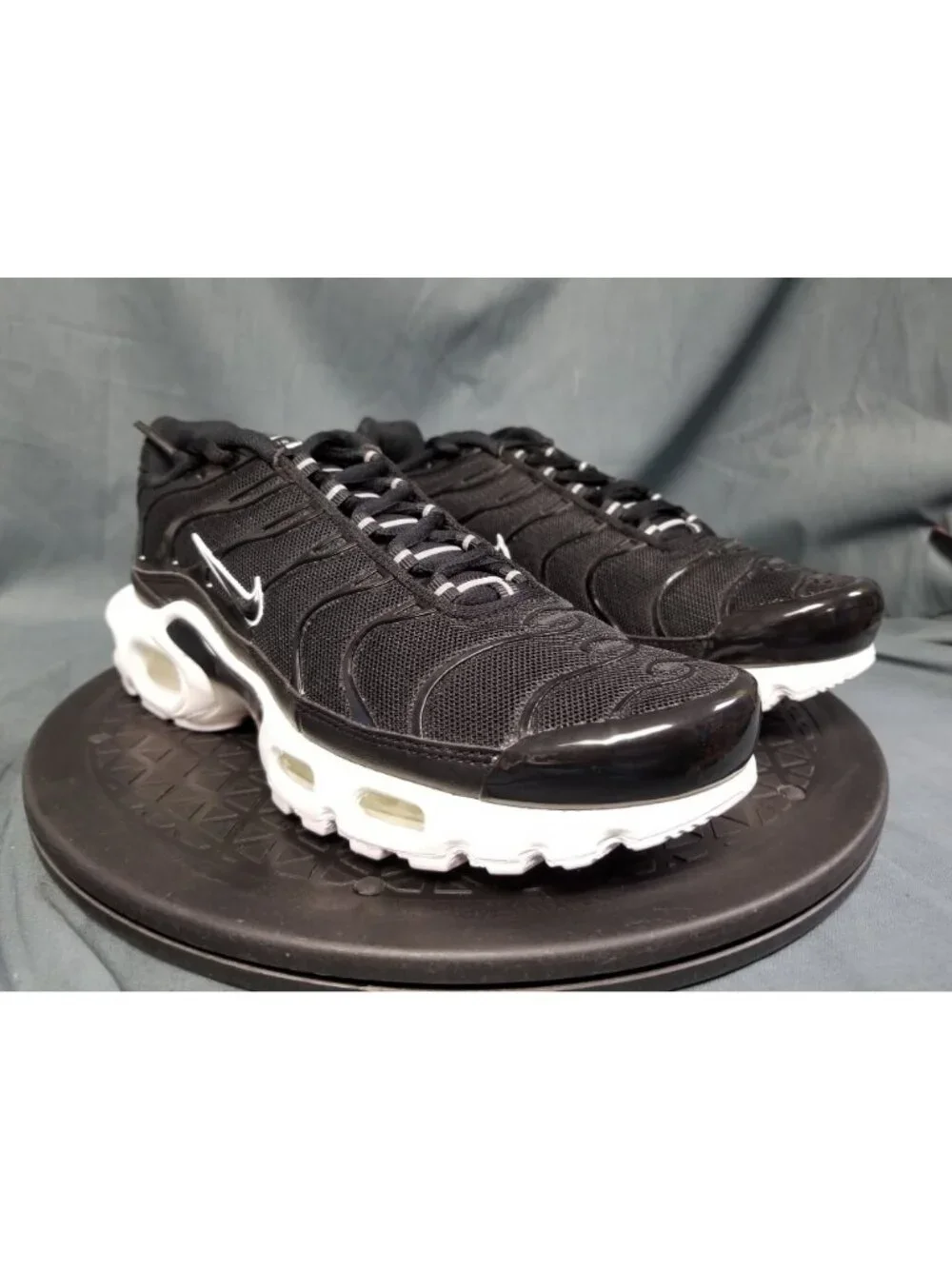 Nike Air Max Plus Black White Women's DM2362 001 Size 7.5 NEW NO BOX!